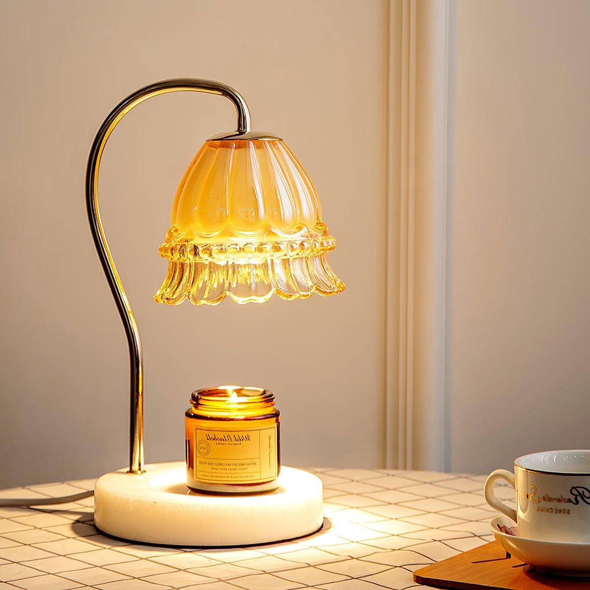 Daze Nordic Art Warmer-bordlampe i marmor