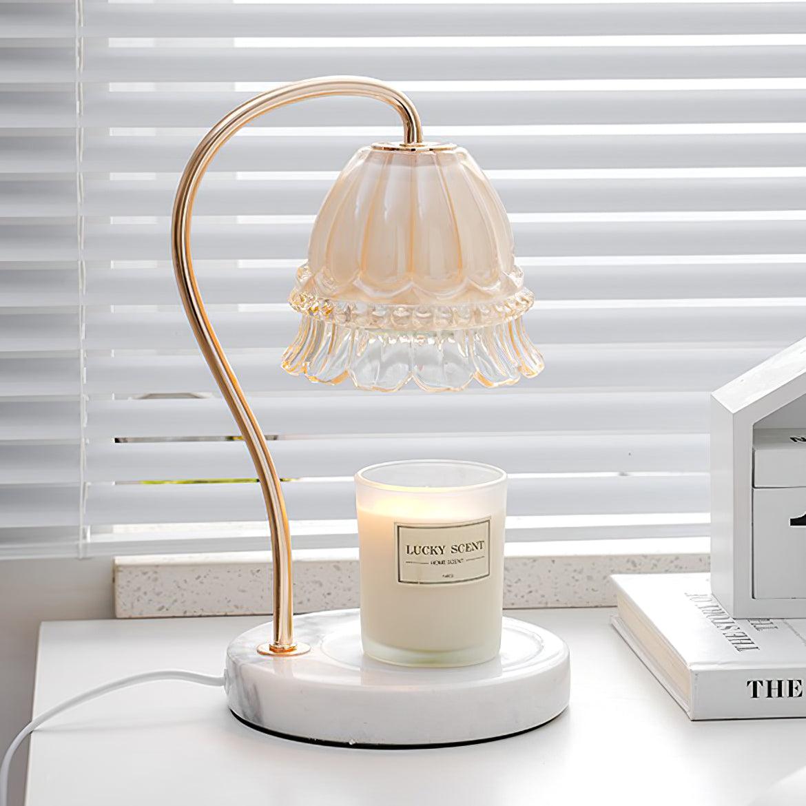 Daze Nordic Art Warmer-bordlampe i marmor