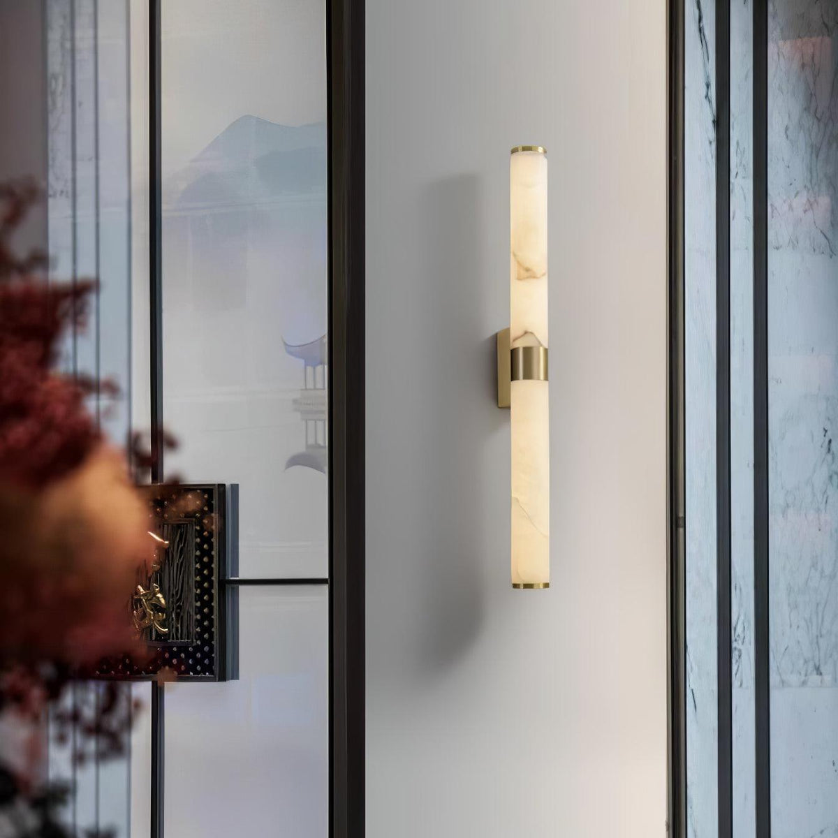 Olmirira minimalistisk vägglampa i alabaster