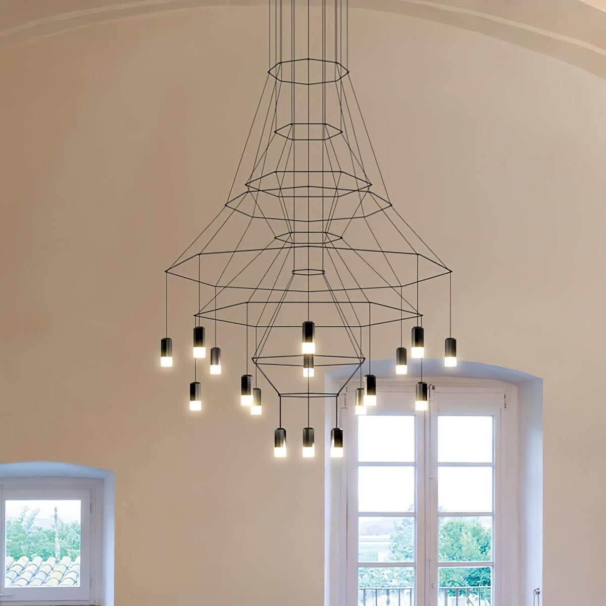 Candeeiro de teto Tevenq com linhas, estrutura de arame preta e LED