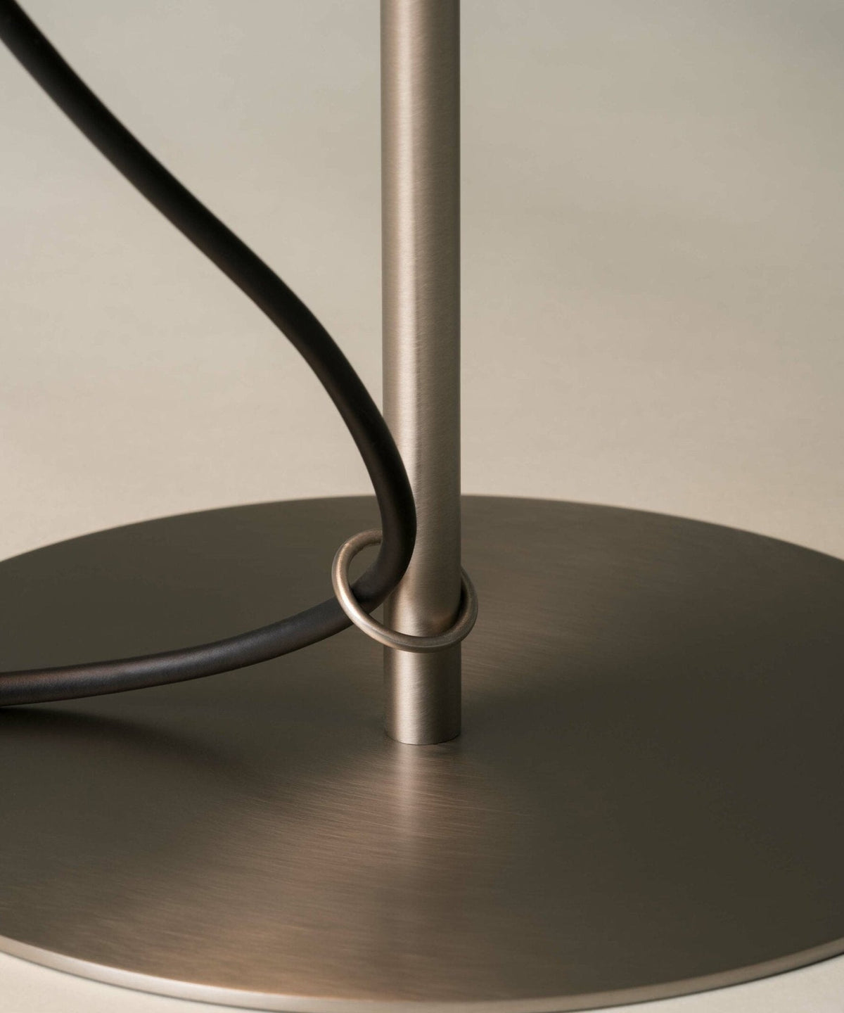 Candeeiro de mesa minimalista Landon