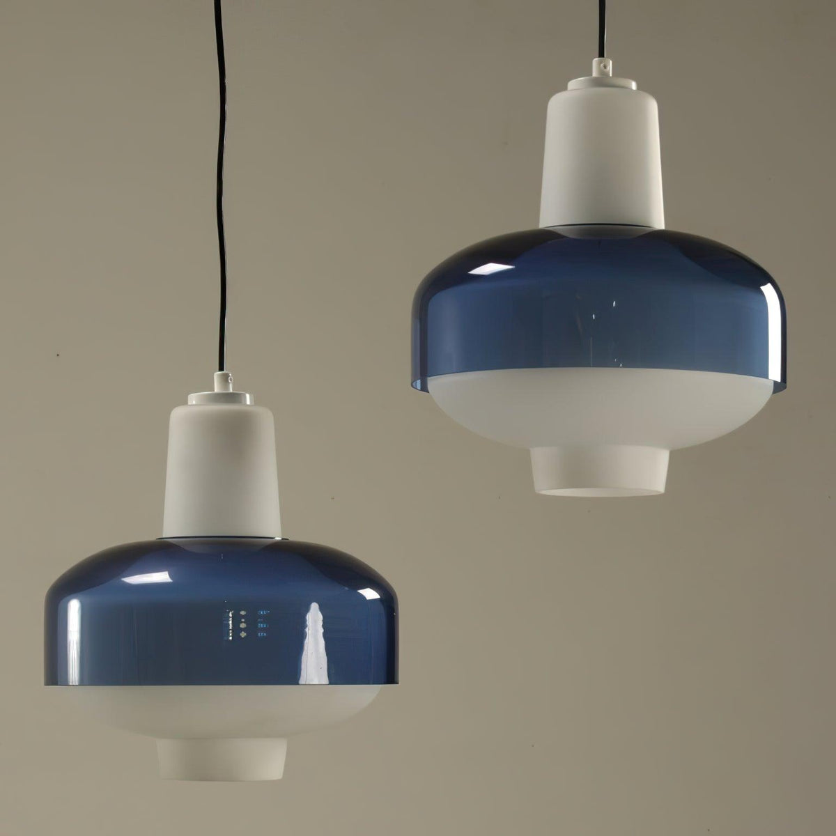 Velaina moderne pendellampe i glas