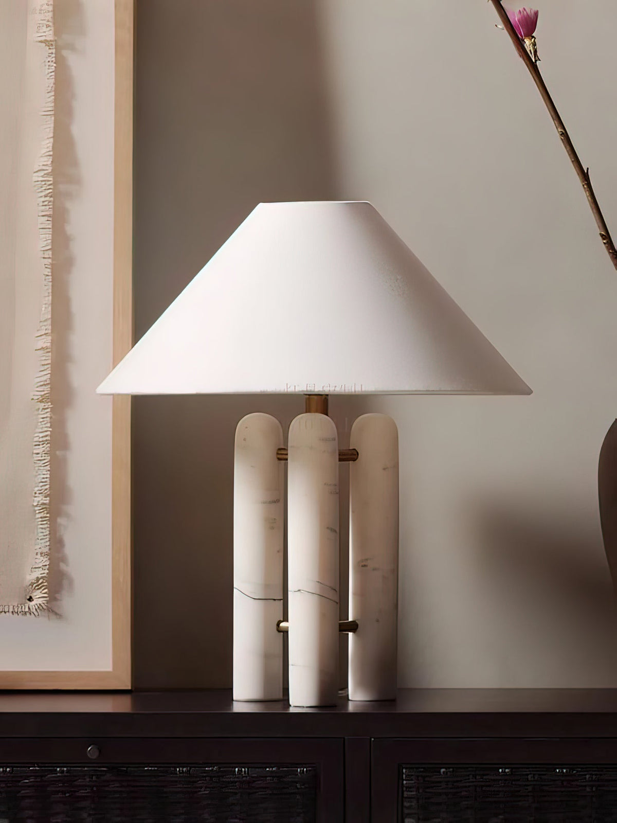 Trio moderne marmorbordlampe