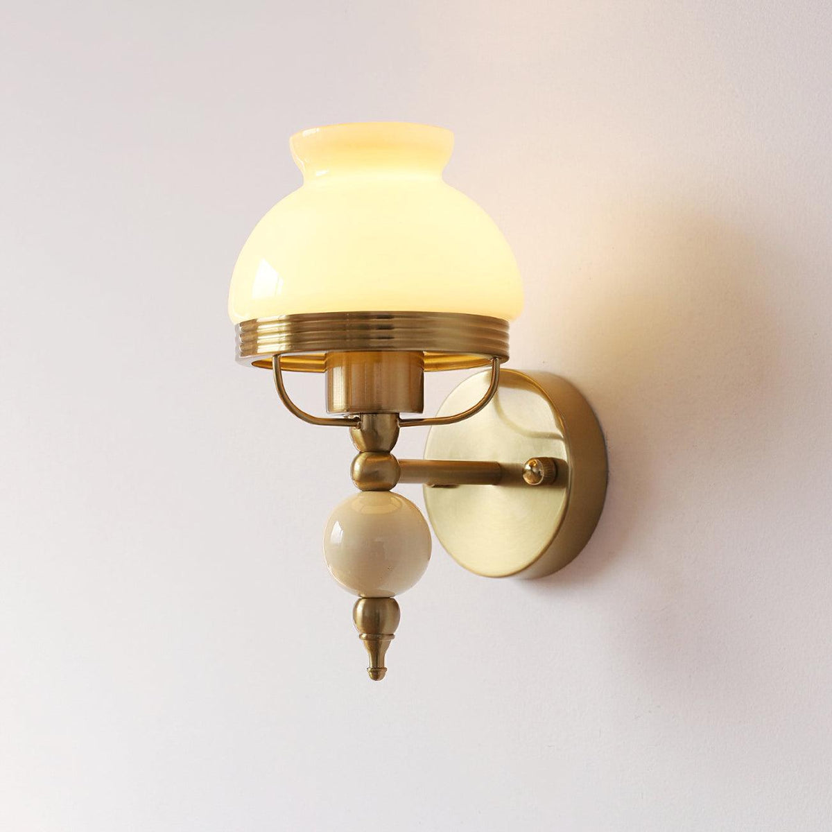 Candeeiro de parede elegante em vidro premium Ilaeara
