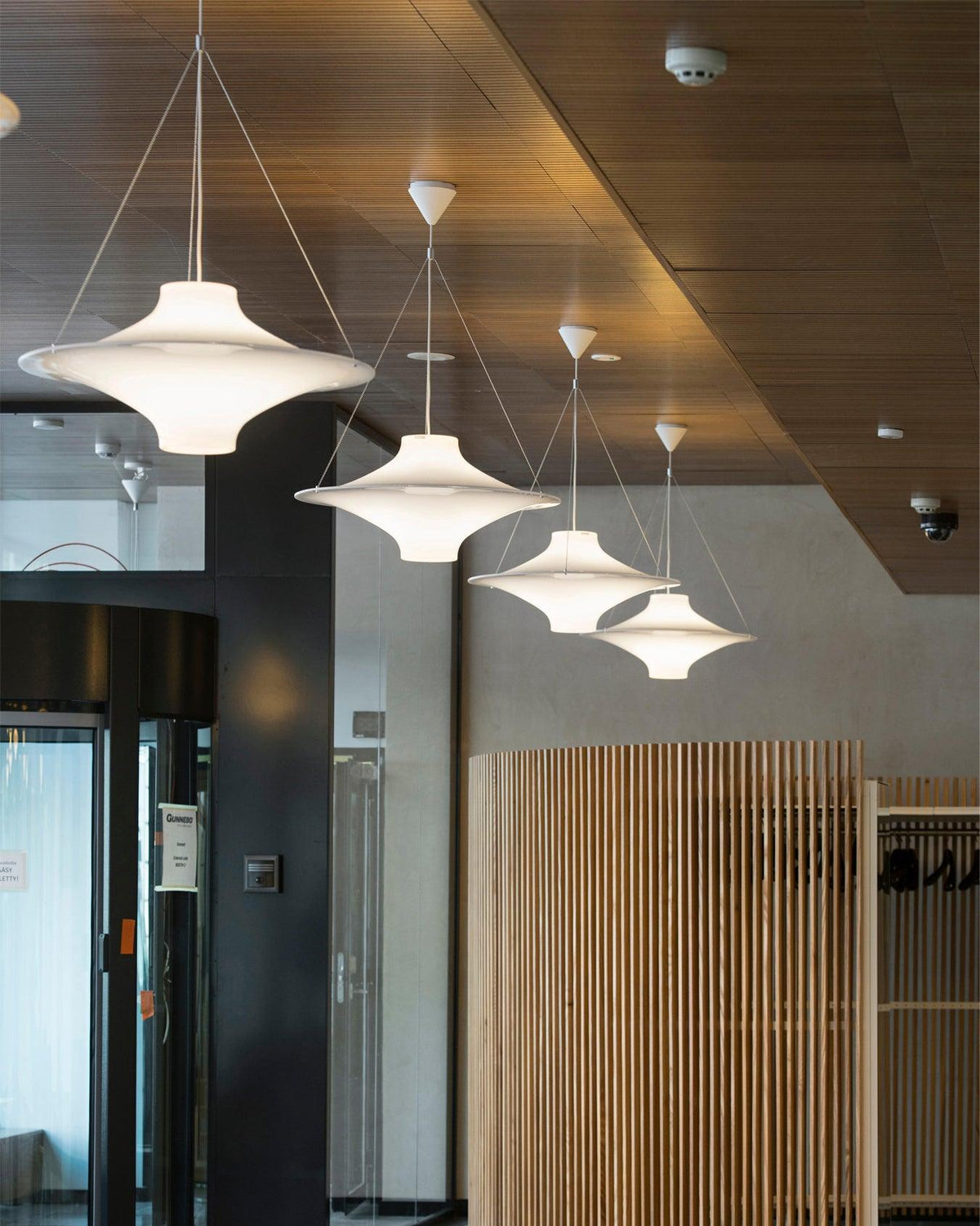 Candeeiro suspenso Dali em acrílico, em forma de OVNI, contemporâneo, para sala de estar