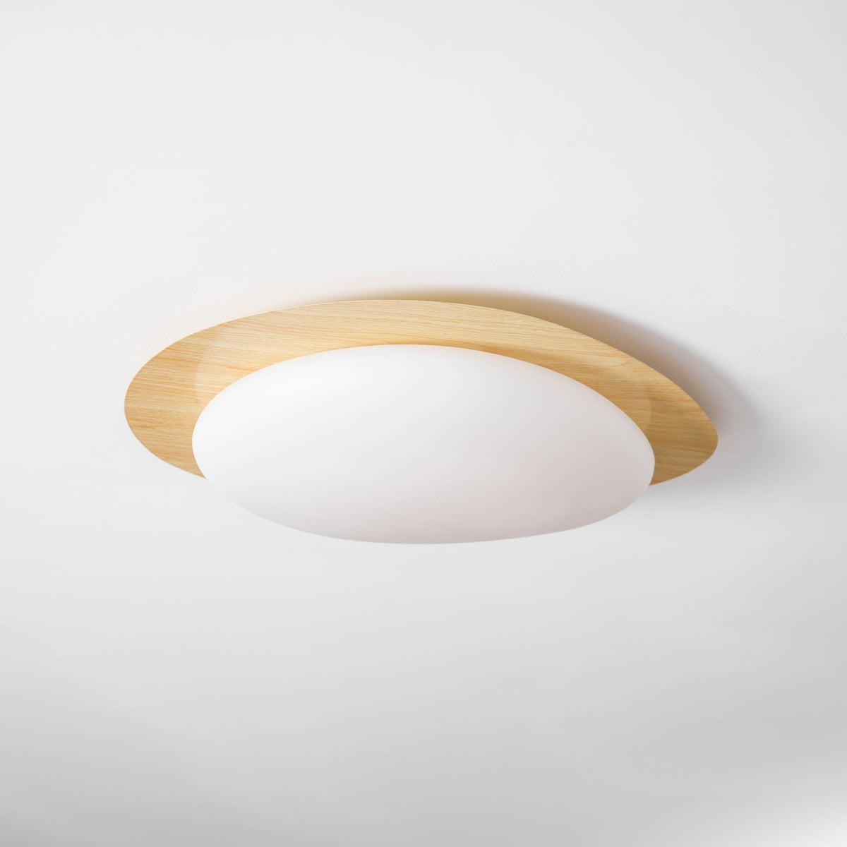 Candeeiro de teto Sylenia de seixo, nogueira, acrílico e LED