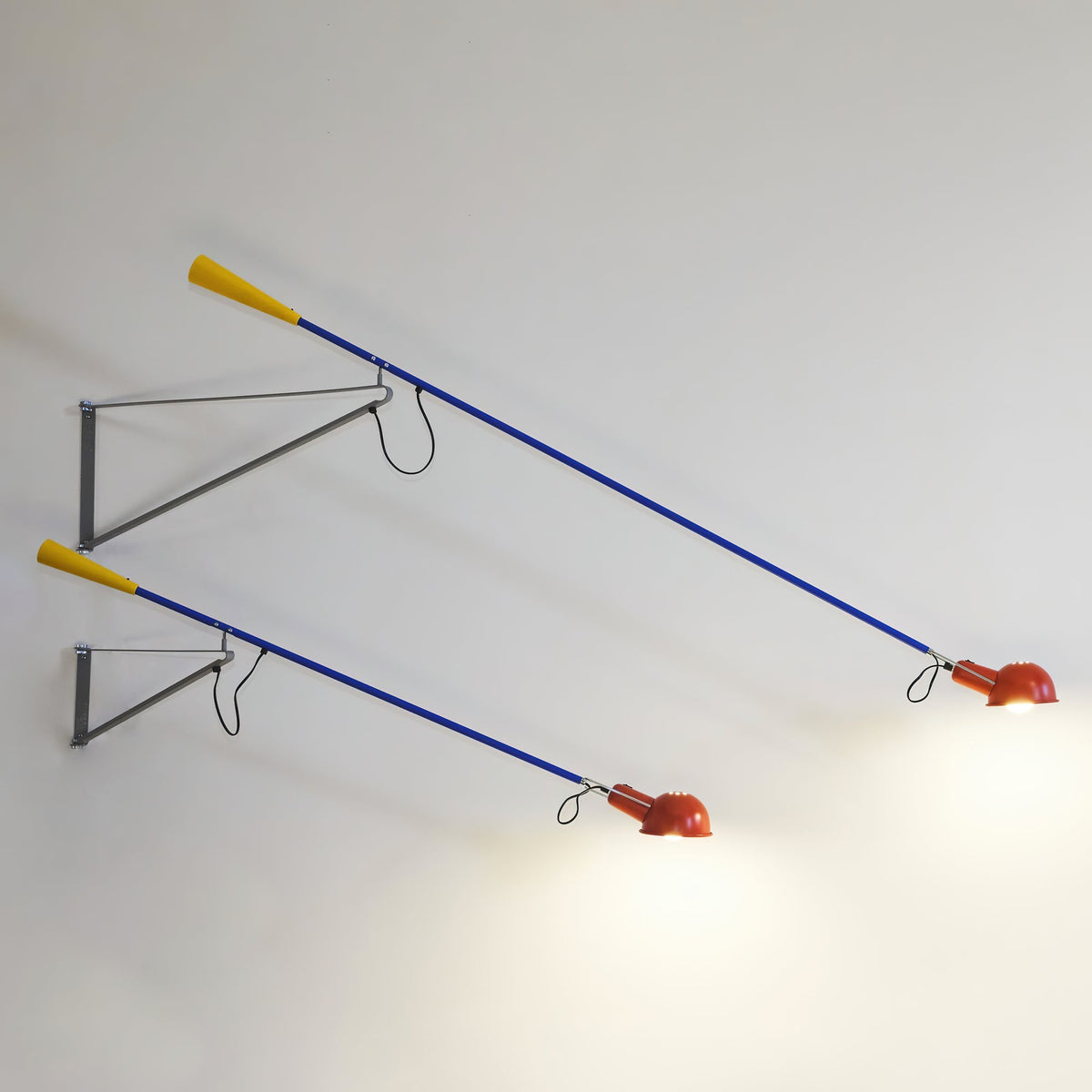 Candeeiro de parede moderno minimalista com braço longo Cid