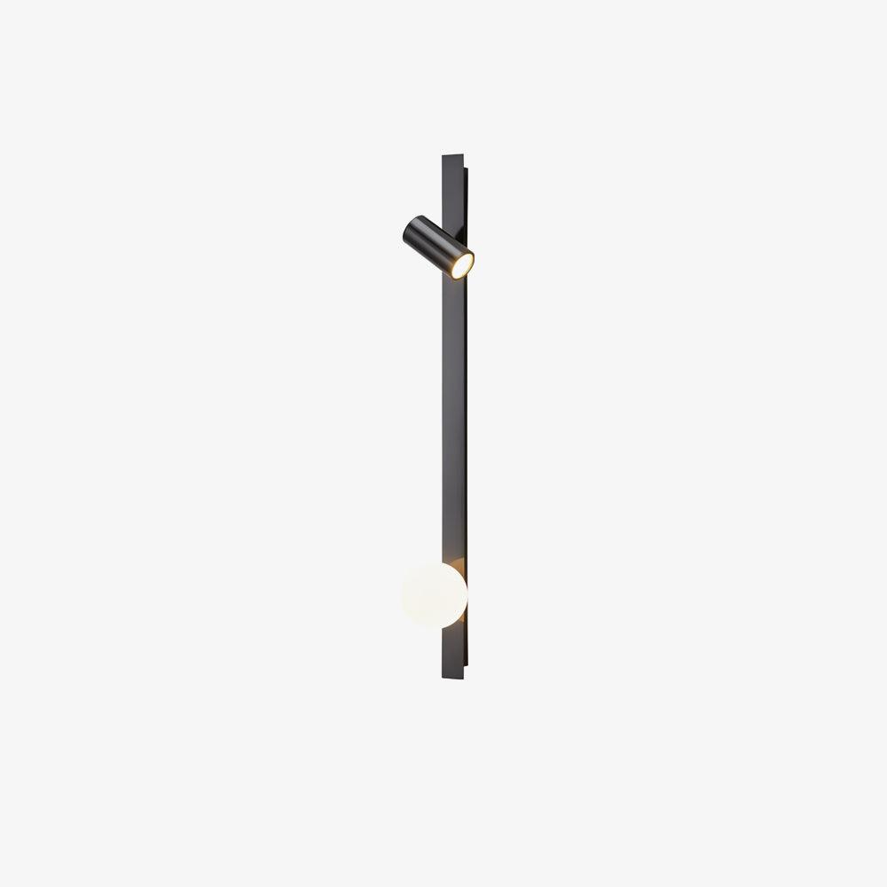 Candeeiro de parede Aloz minimalista em latão e vidro