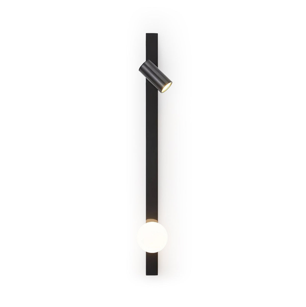 Candeeiro de parede Aloz minimalista em latão e vidro