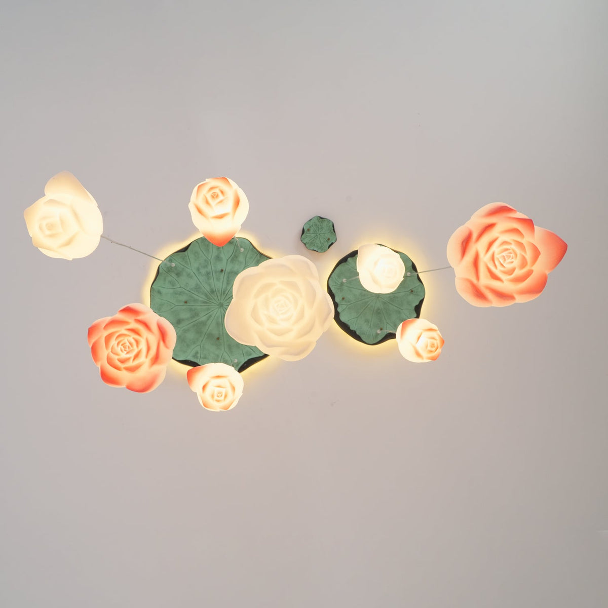 Candeeiro suspenso floral Rivinira em forma de lótus, cor-de-rosa e branco, com 7 lâmpadas
