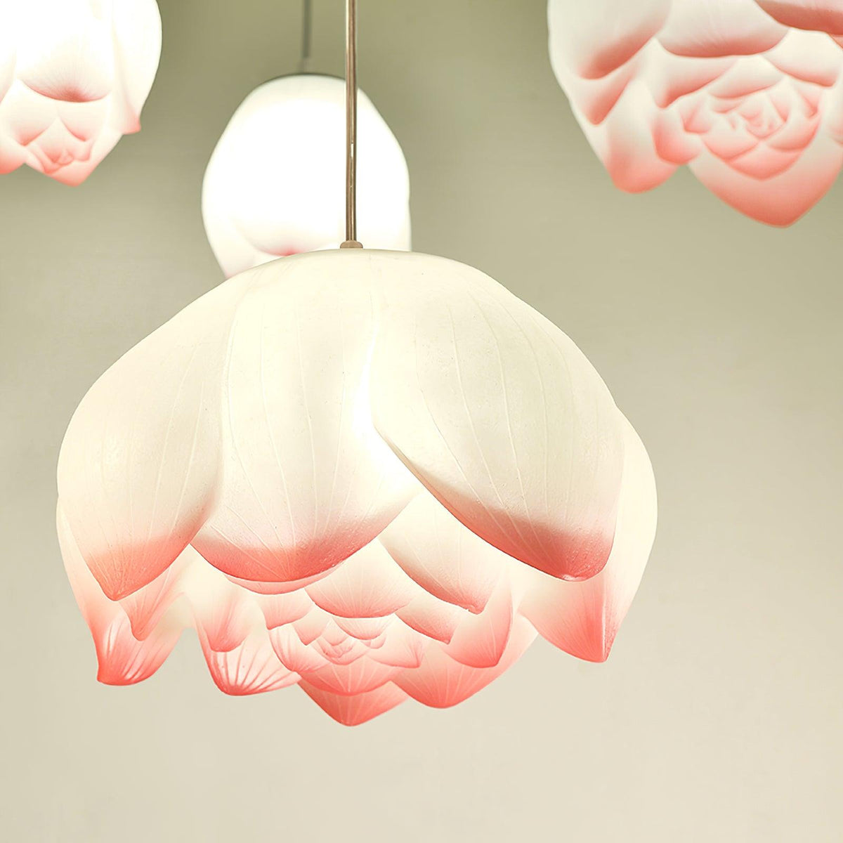 Candeeiro suspenso floral Rivinira em forma de lótus, cor-de-rosa e branco, com 7 lâmpadas