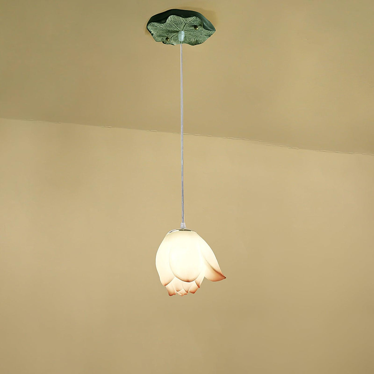 Candeeiro suspenso floral Rivinira em forma de lótus, cor-de-rosa e branco, com 7 lâmpadas