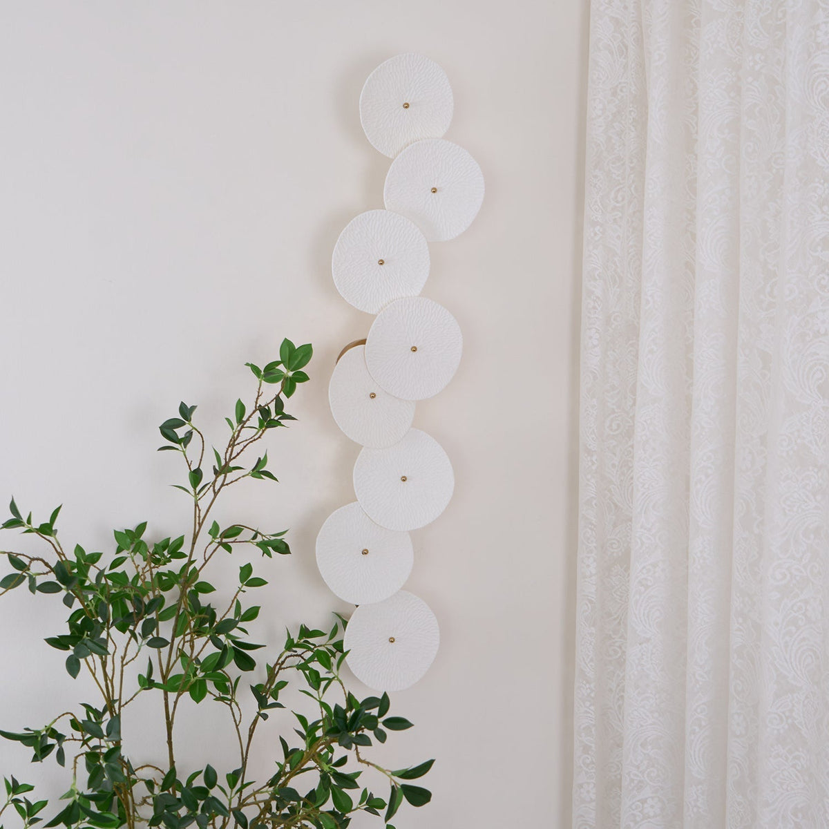 Kaivo Lotus Petal Wall Lamp