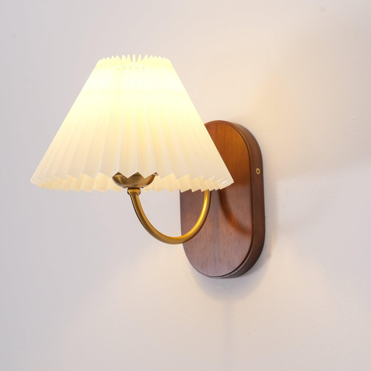 Candeeiro de parede com cúpula plissada vintage Teriiraine