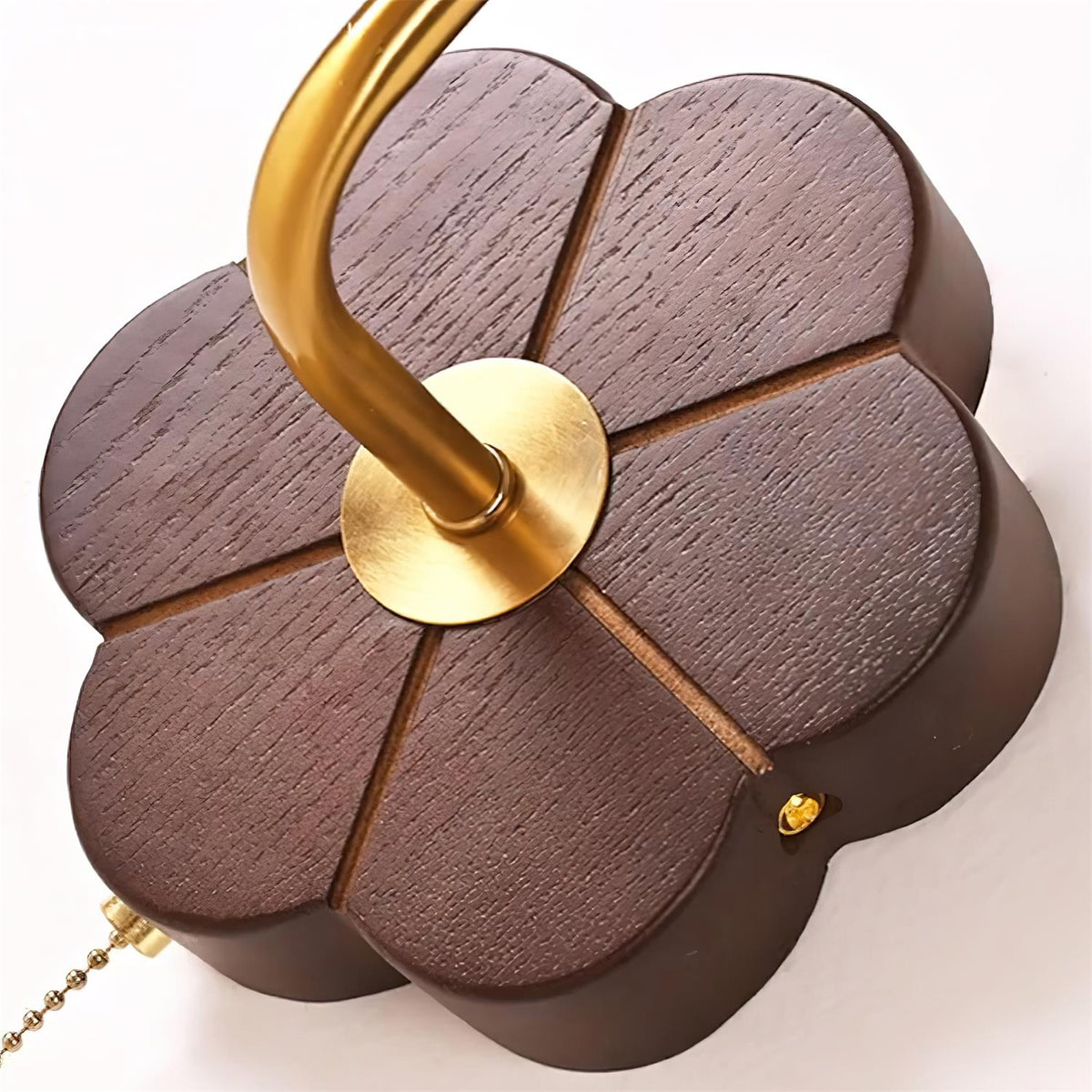 Renuaria Wall Lamp