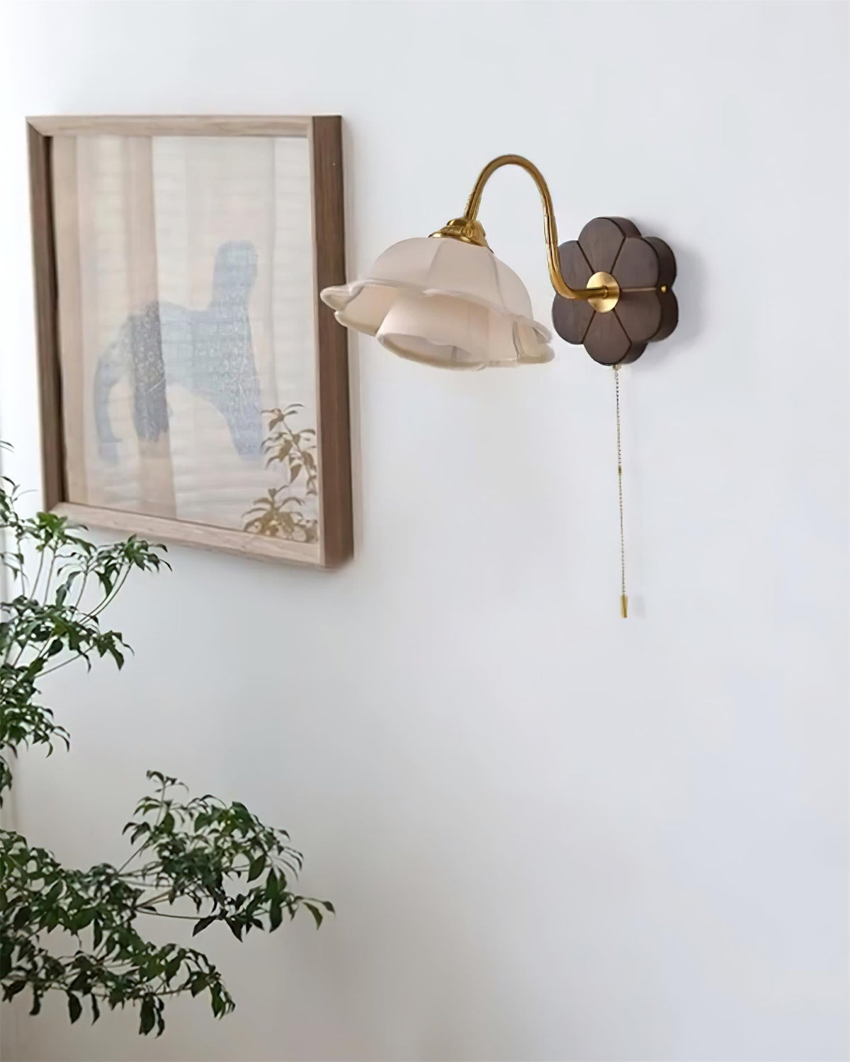 Renuaria Wall Lamp