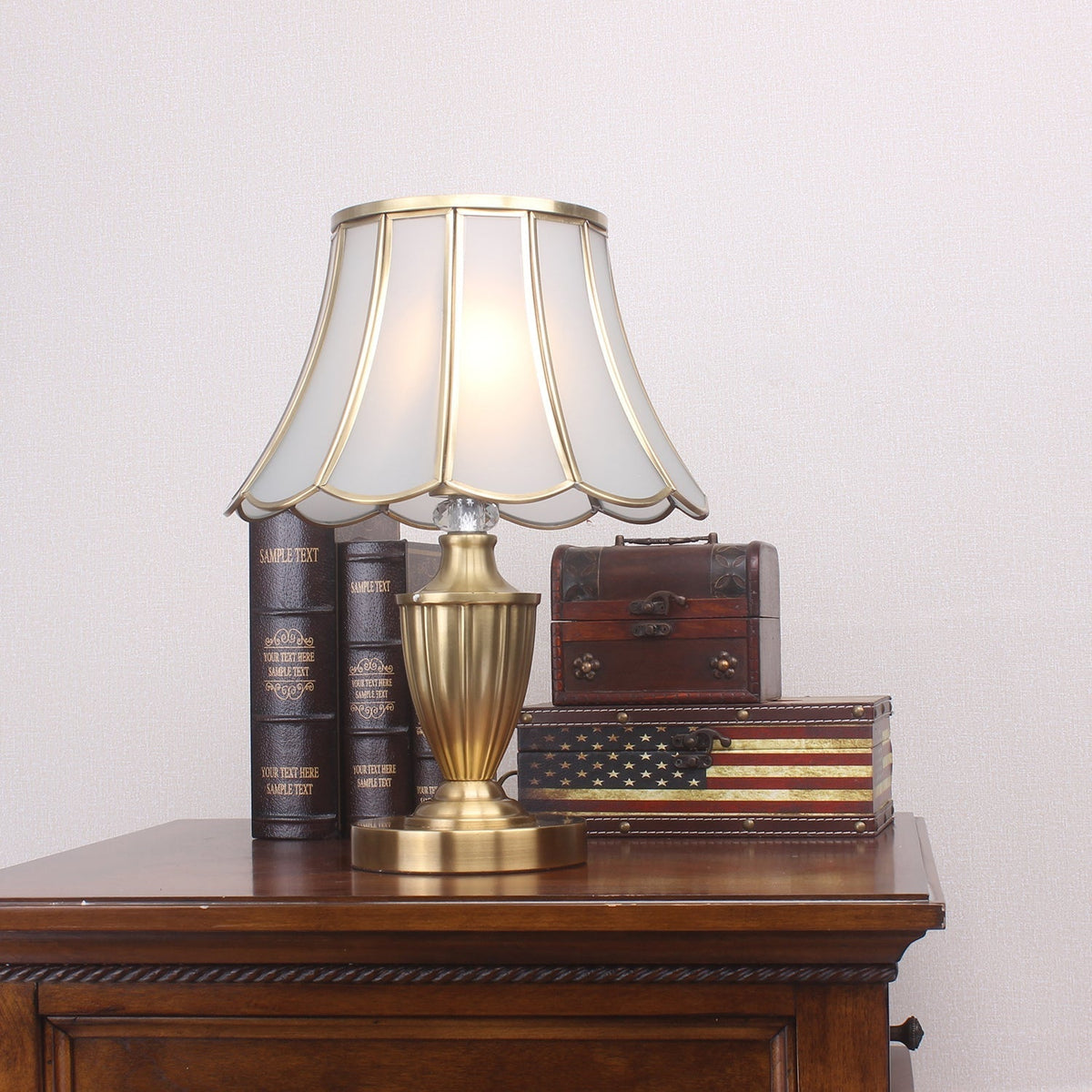 Vintagebordslampa i mässing och glas Valencia