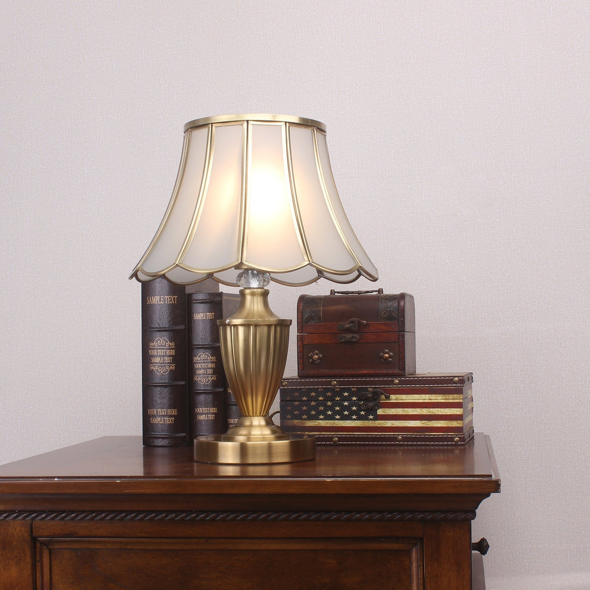 Vintagebordslampa i mässing och glas Valencia