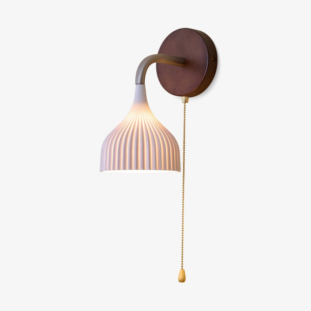 Cimararae elegant klassisk vägglampa i trä