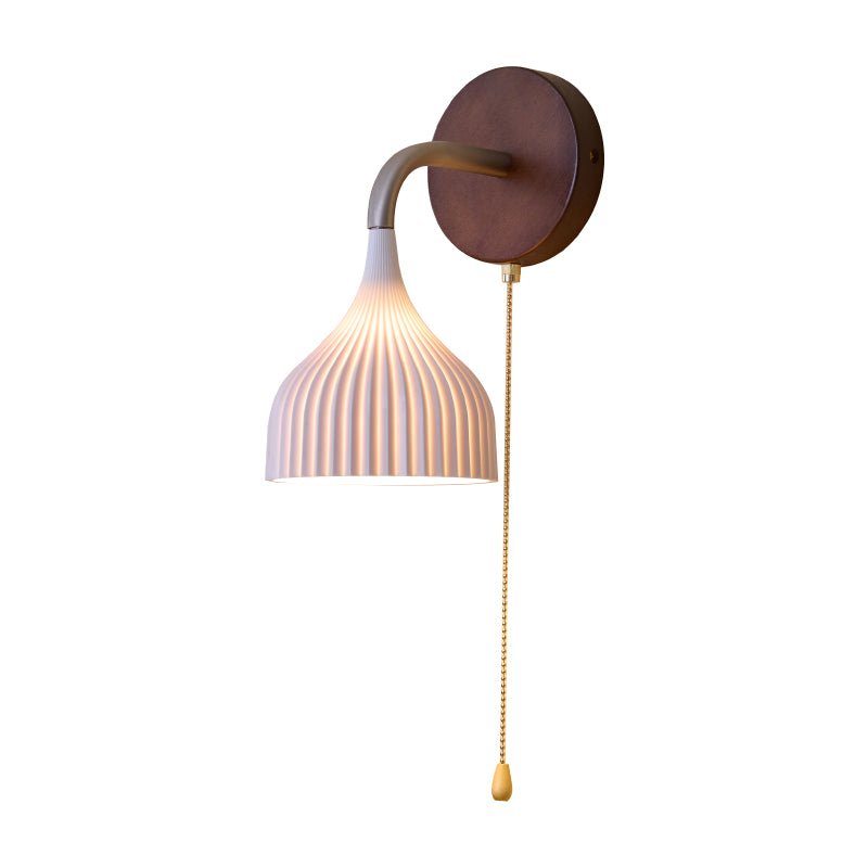Cimararae elegant klassisk vägglampa i trä