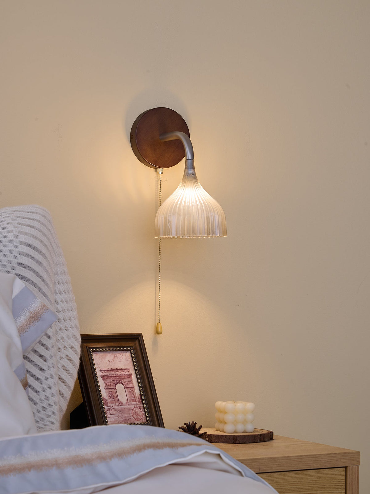 Cimararae elegant klassisk vägglampa i trä