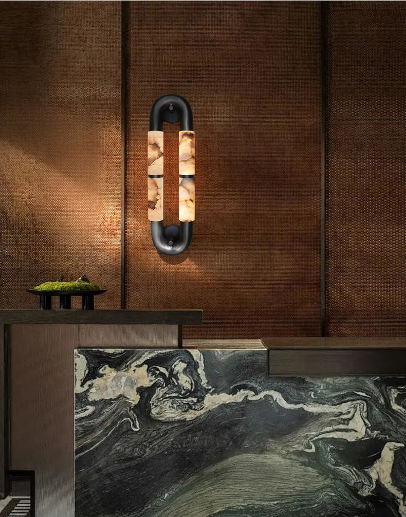Gloxa dubbelbågad vägglampa i alabaster