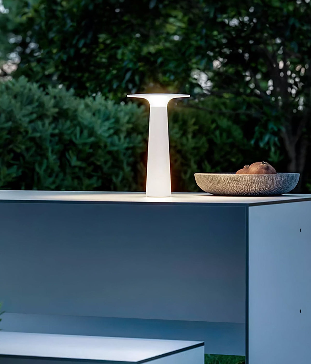 Gwil diskformet udendørs bordlampe