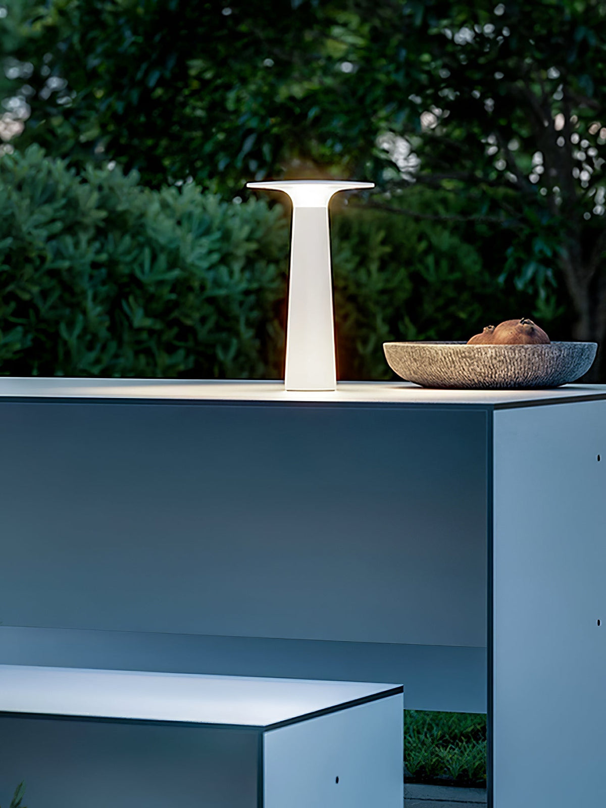 Gwil diskformet udendørs bordlampe