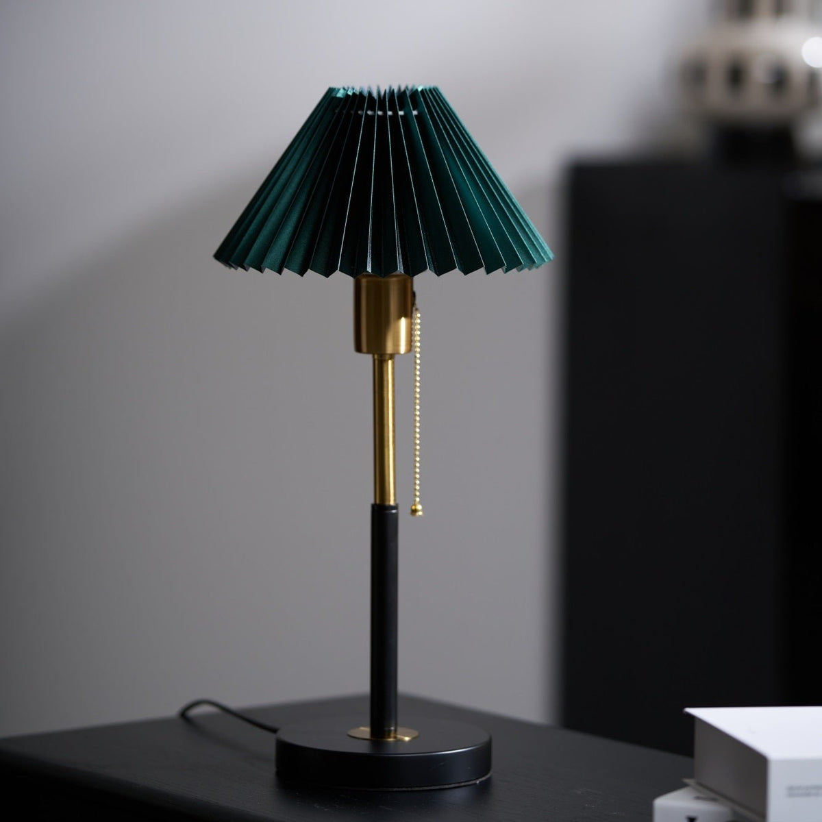 Candeeiro de mesa minimalista Mevzo em cerâmica