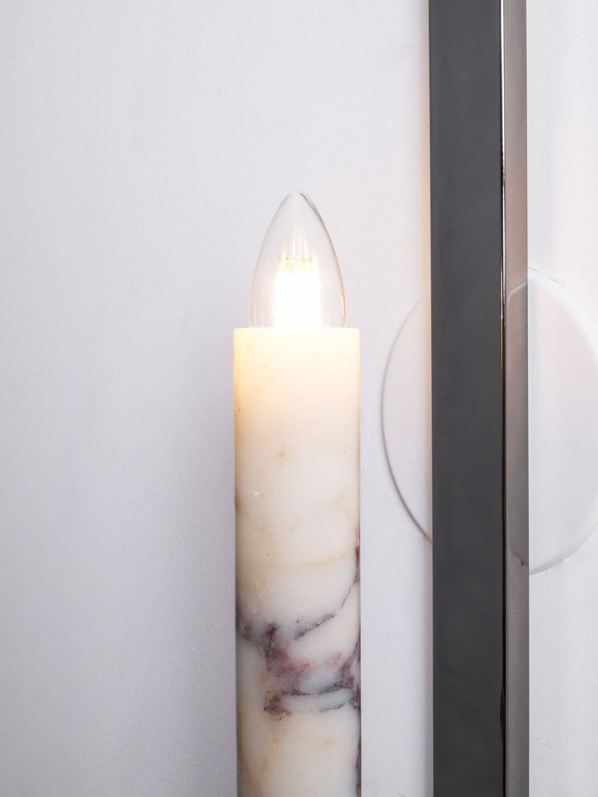 Selirelia modern vägglampa