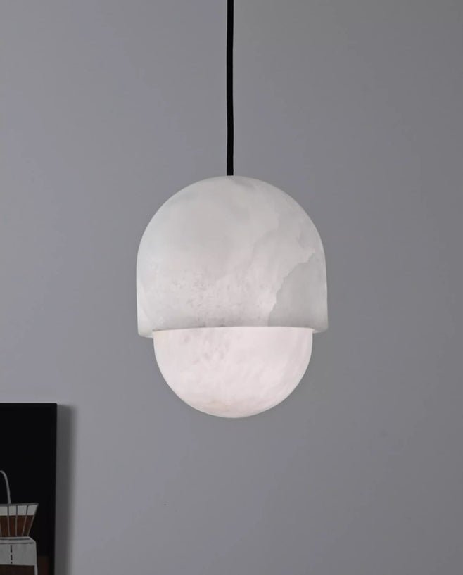 Valcien Lunar Dome pendellampa i alabaster