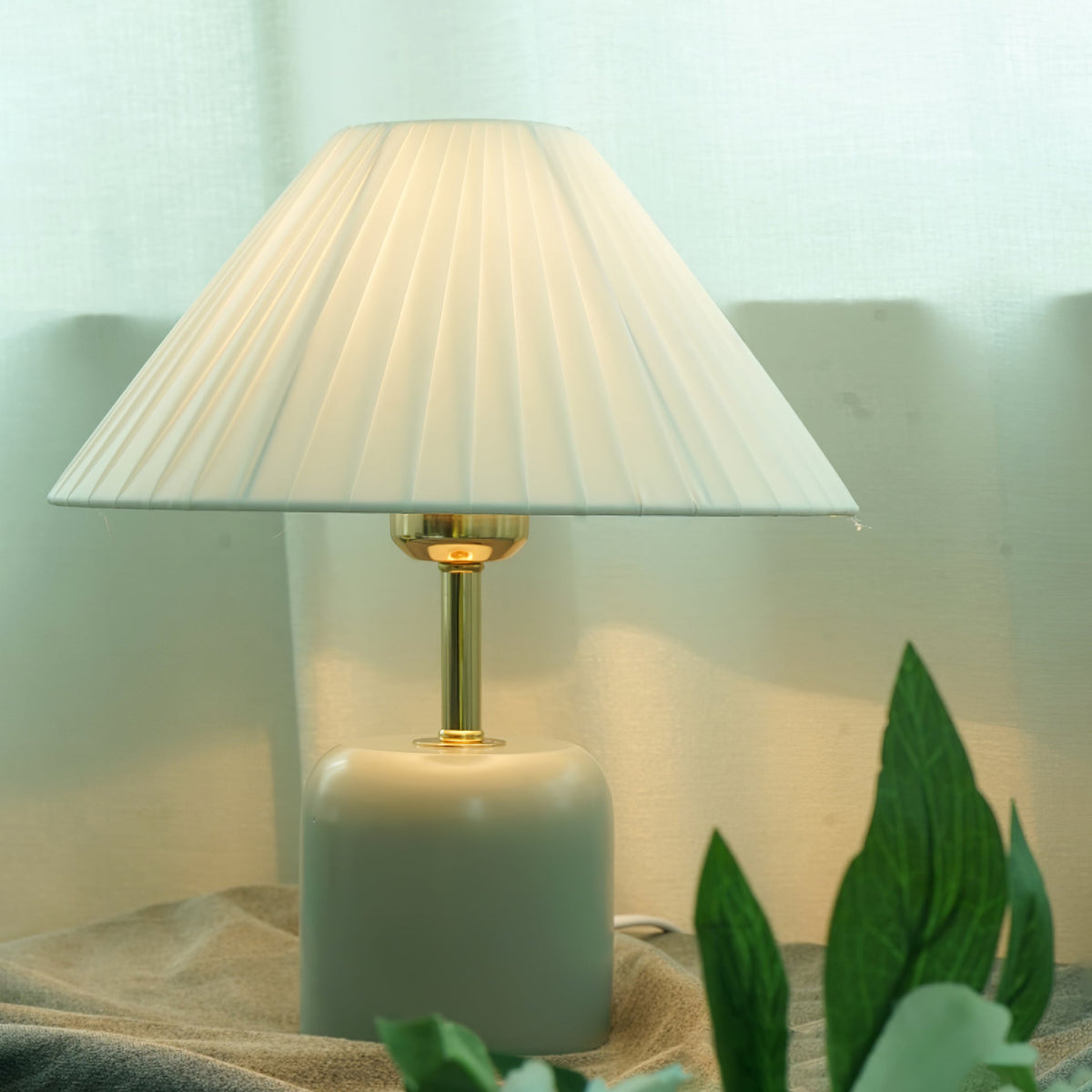 Candeeiro de mesa de tecido Verena