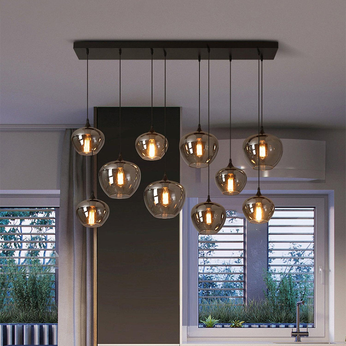 June minimalistisk flaskformad pendellampa i rökgrått glas
