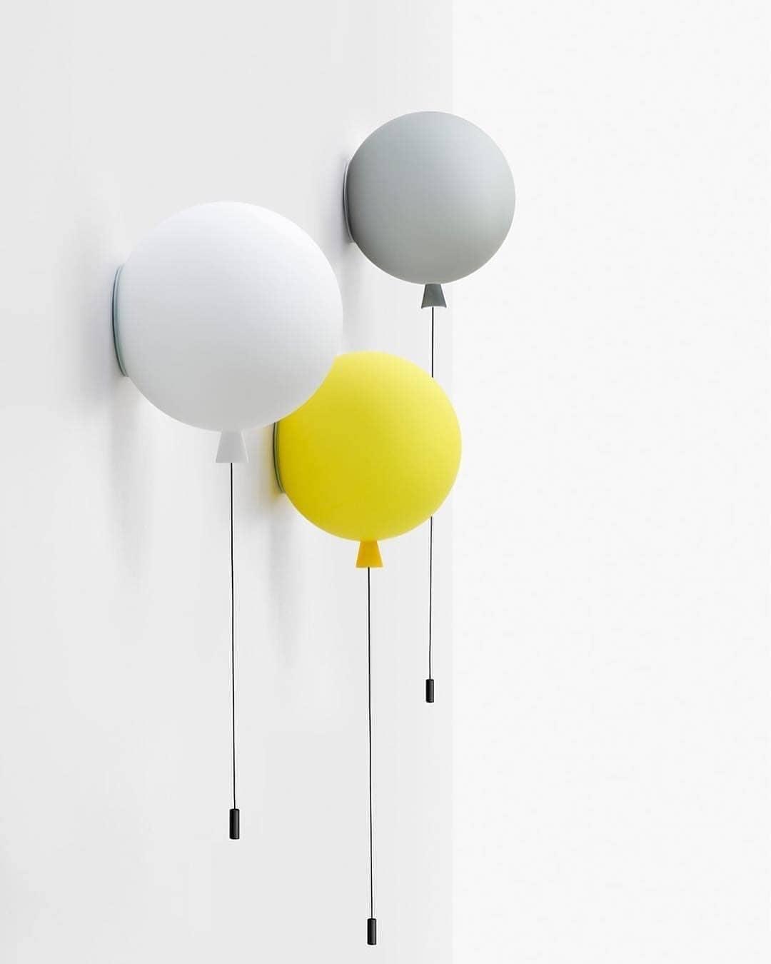 Luz de parede Kiri Cheerful Balloon Dream em plástico