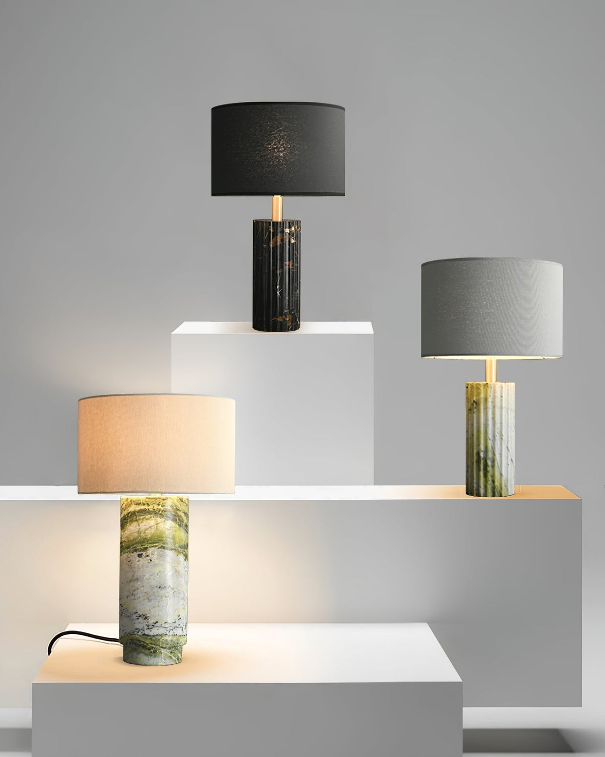 Viraelella Table Lamp