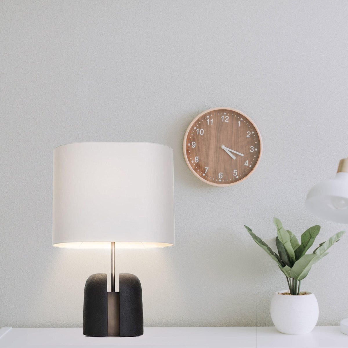 Norinelia modern bordslampa