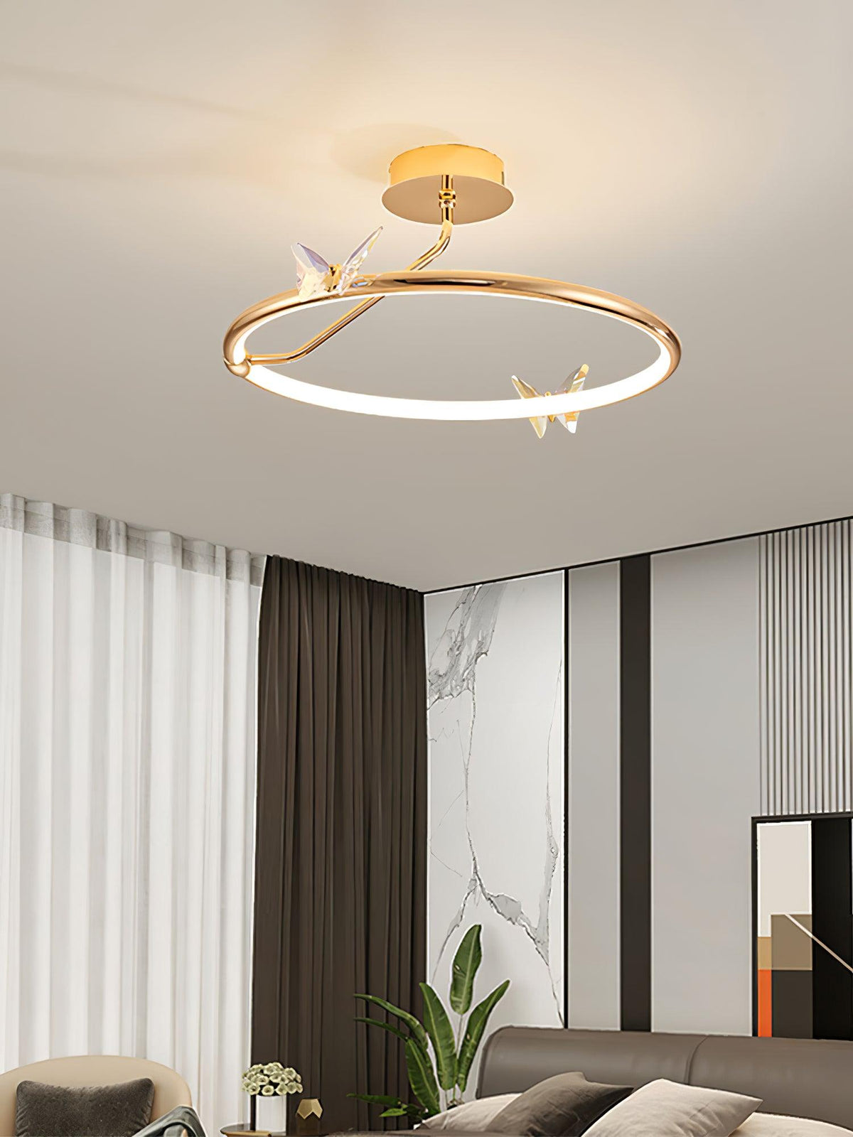 Candeeiro de teto Cyrelel com borboleta mágica, detalhes em cristal e aro LED