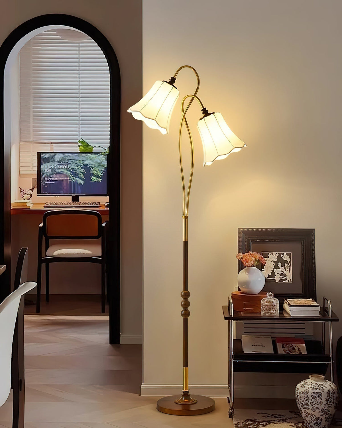 Tuliple-gulvlampe