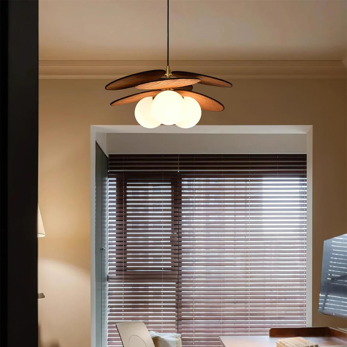 Elvo Wooden Petal Pendant Light
