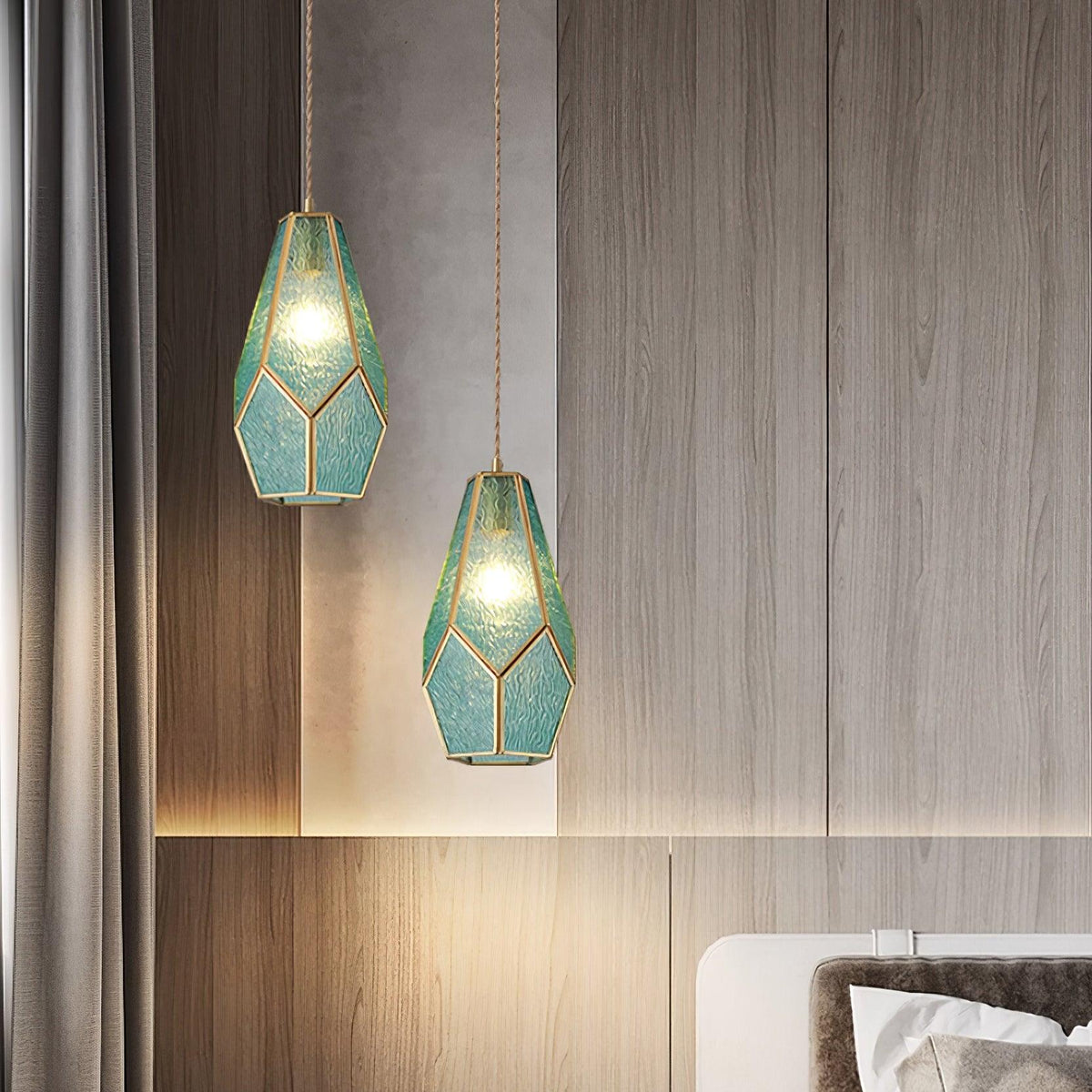 Lione-pendellampe i pinkfarvet glas
