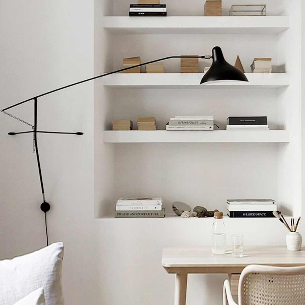 Candeeiro de parede moderno minimalista com braço Ivsolarae