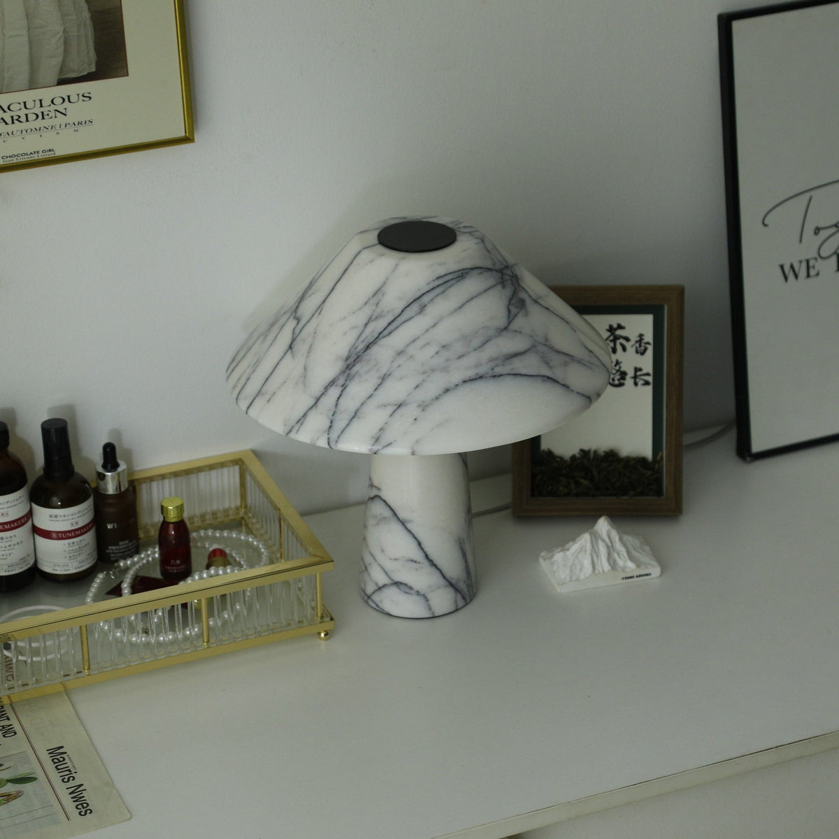 Dashiell moderne marmorbordlampe