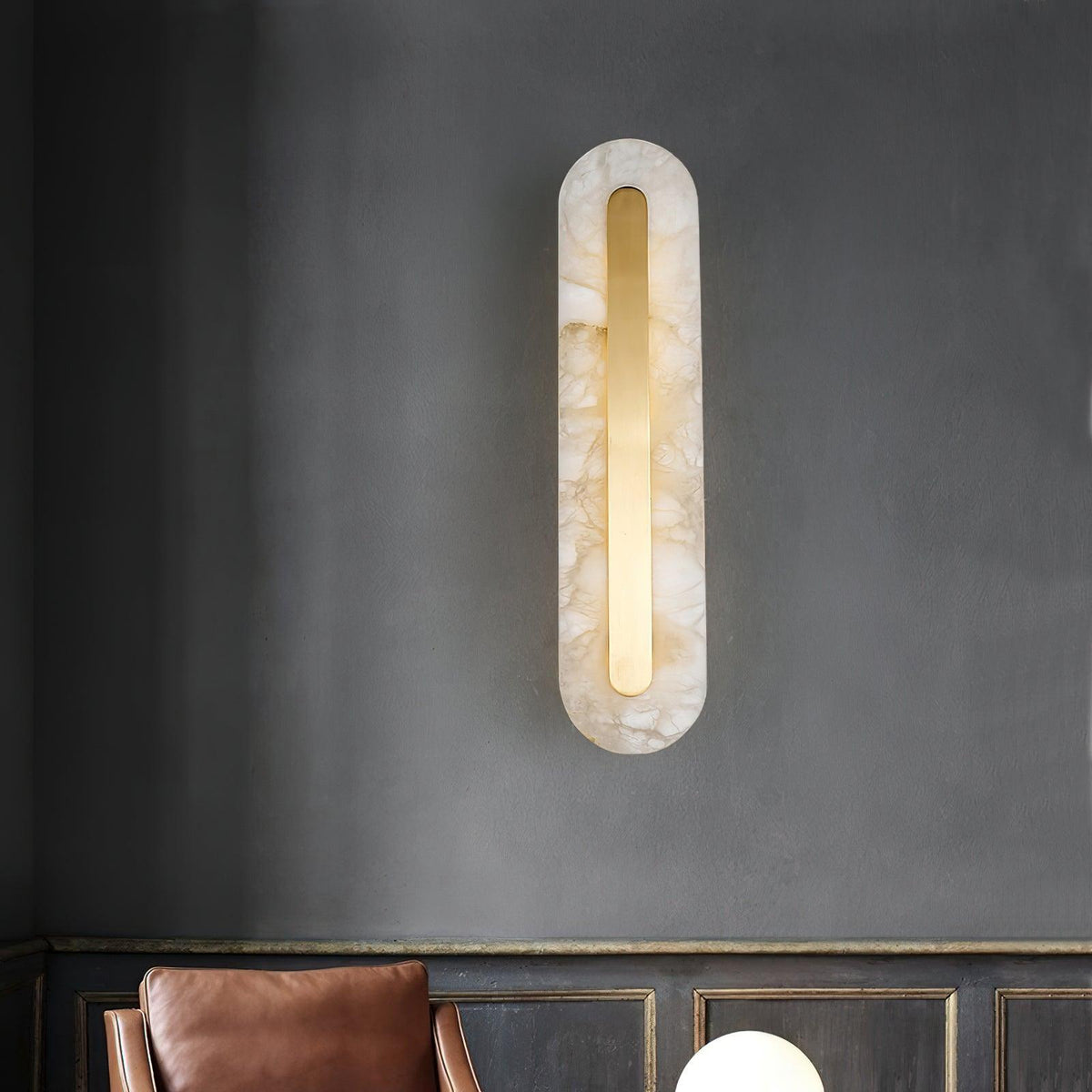 Selvia minimalistisk vägglampa i alabaster