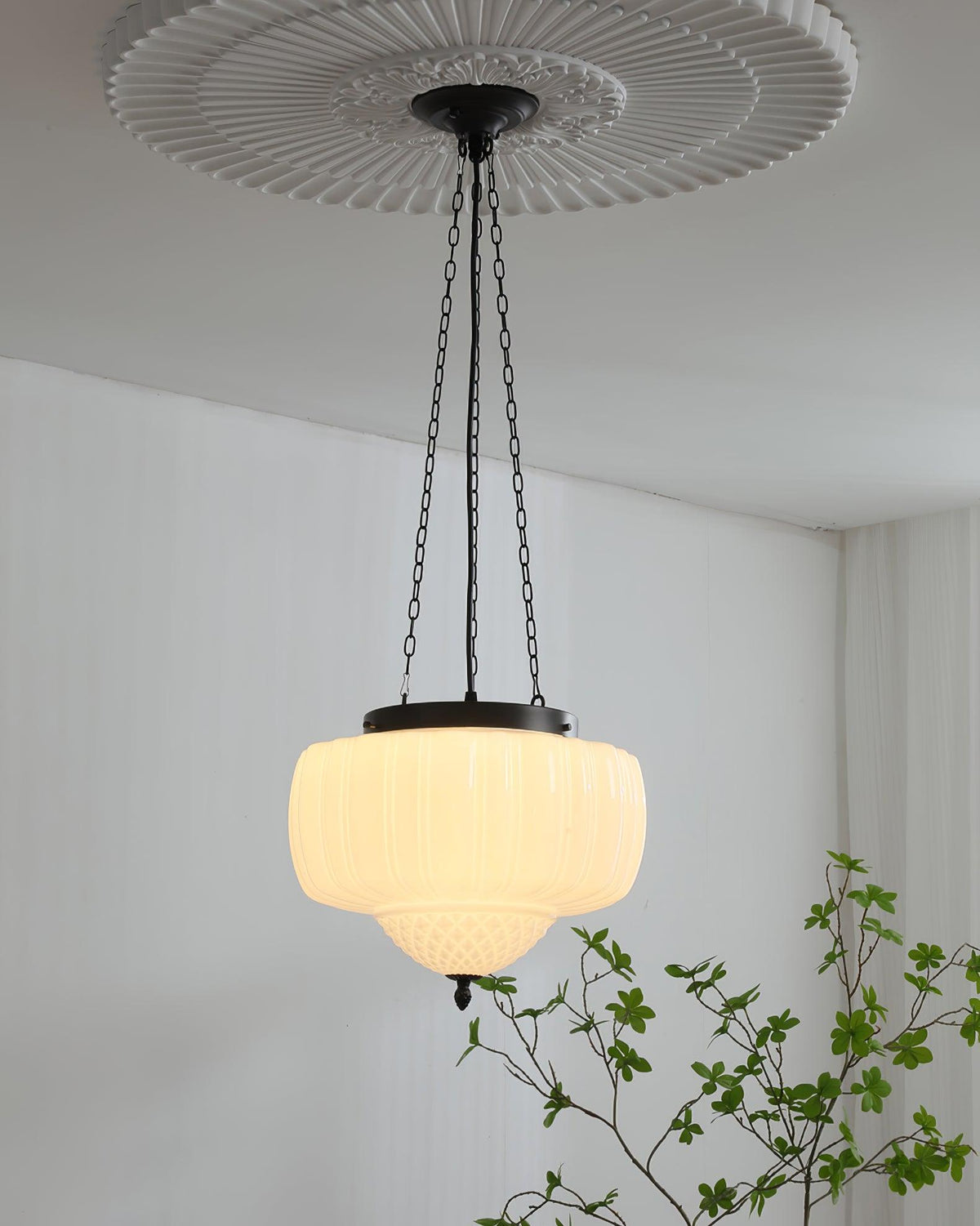 Yara moderne pendel i glas