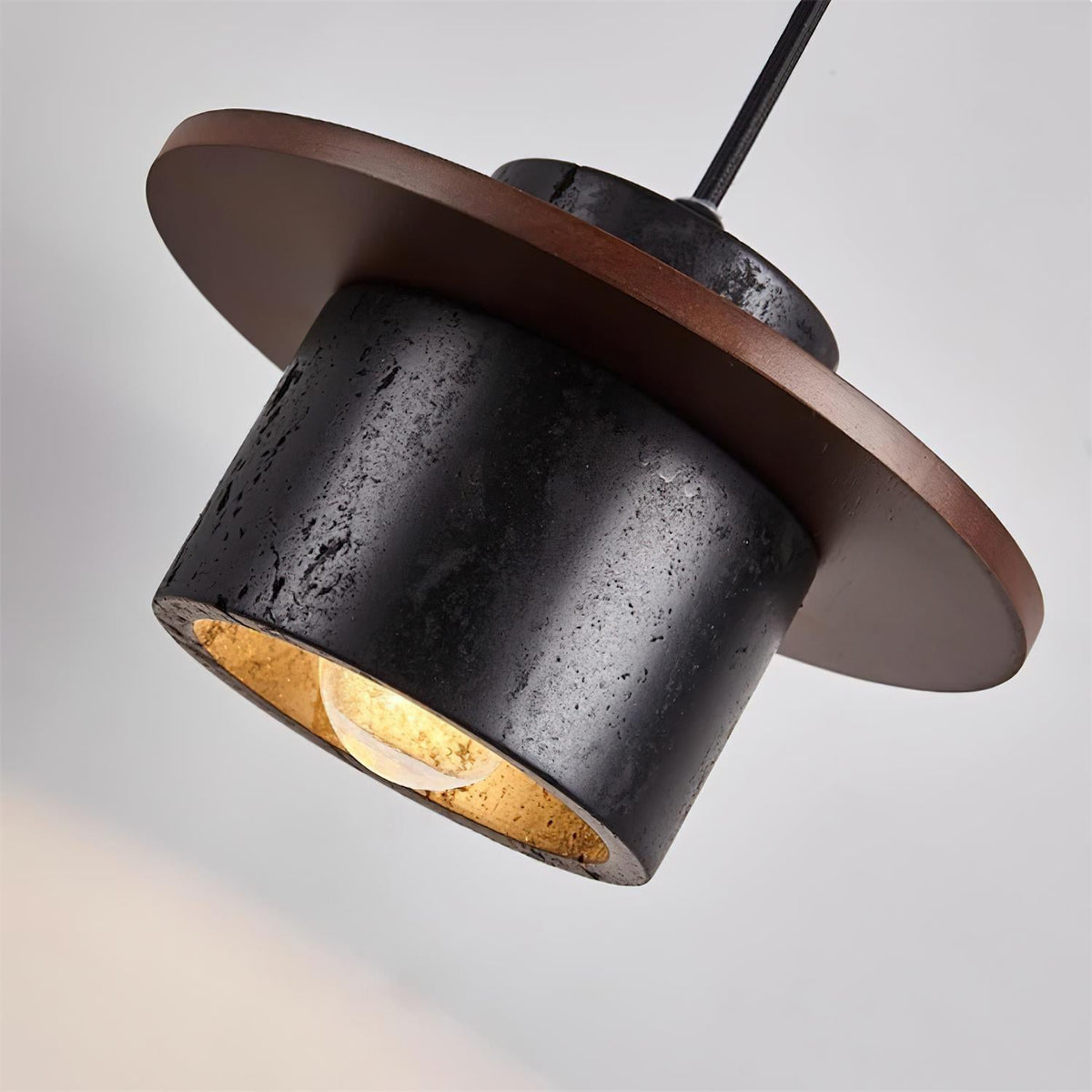 Conjunto de candeeiros suspensos Valoelia Travertino preto