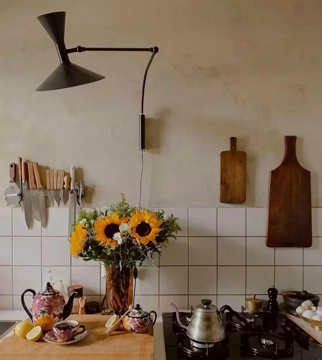 Viraelaria vägglampa Marseille, justerbar