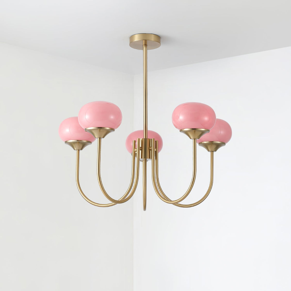 Candelabro Velenian com globo de vidro cor-de-rosa e dourado