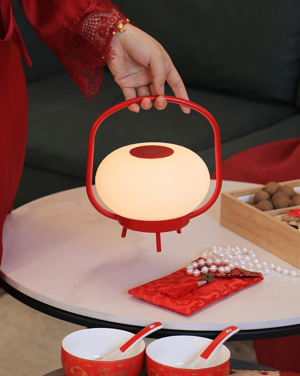 Saelan minimalistisk bordslampa