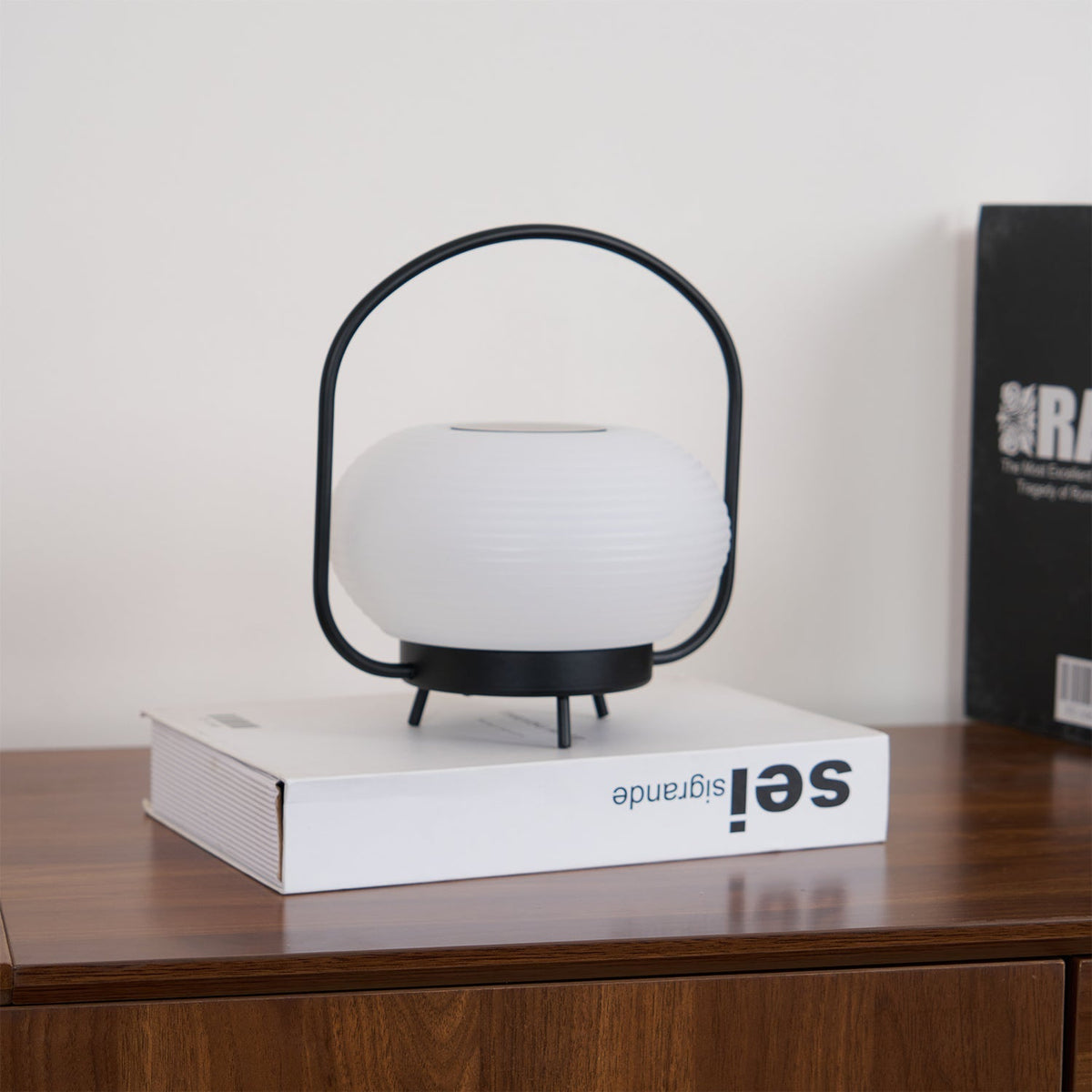 Saelan minimalistisk bordslampa