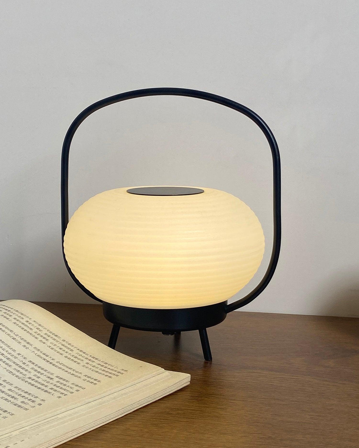 Saelan minimalistisk bordslampa